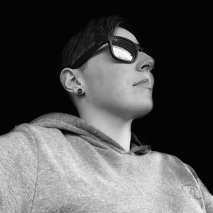 Meet your Posher, Adrian